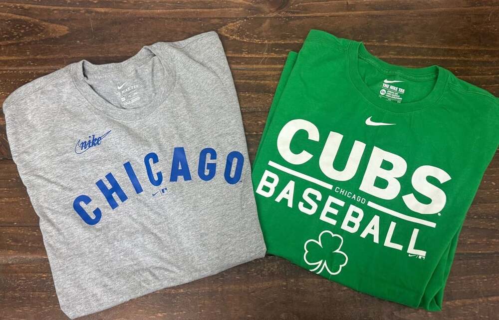 Nike Chicago Cubs Size XXL Set of 2